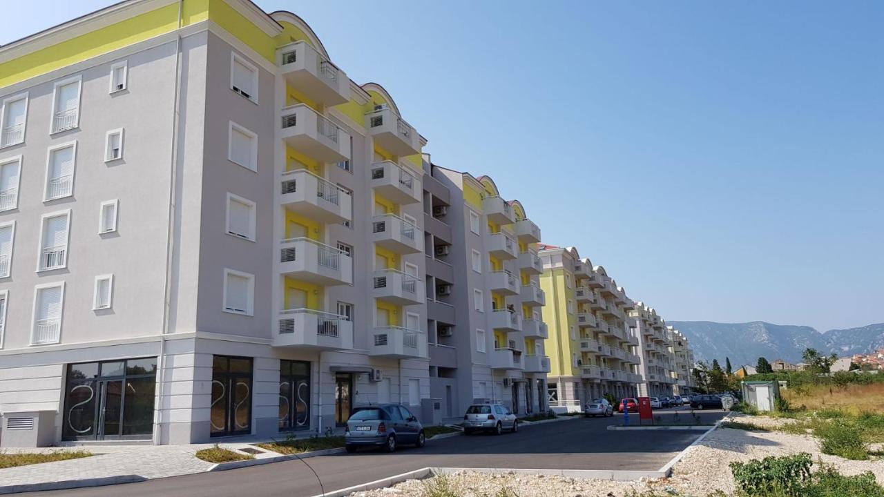 Sun Valley Apartments Mostar Eksteriør billede